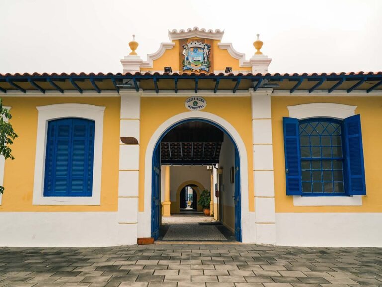 Concurso em São Sebastião oferece até R$ 6 mil