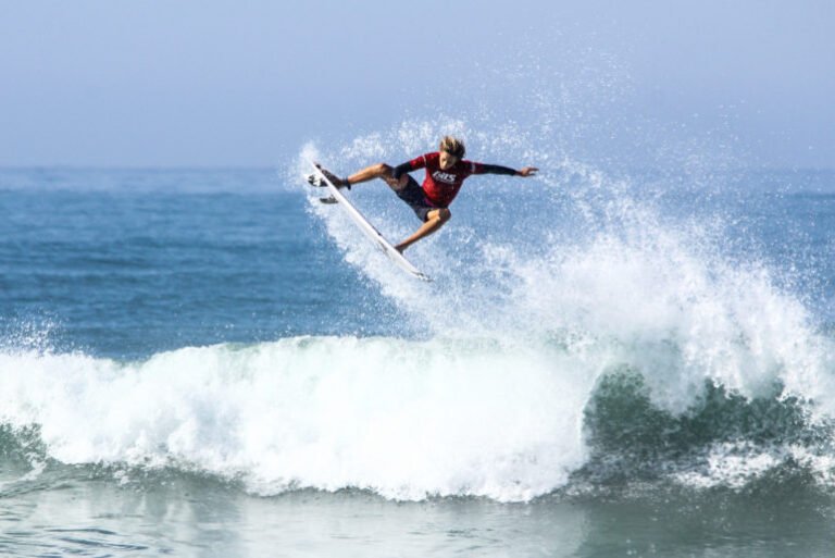 Três surfistas de Ubatuba disputam vaga na elite mundial