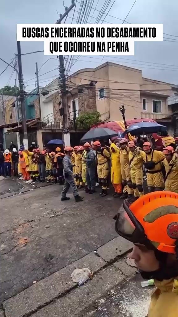 As buscas pelas vítimas do desabamento na Penha