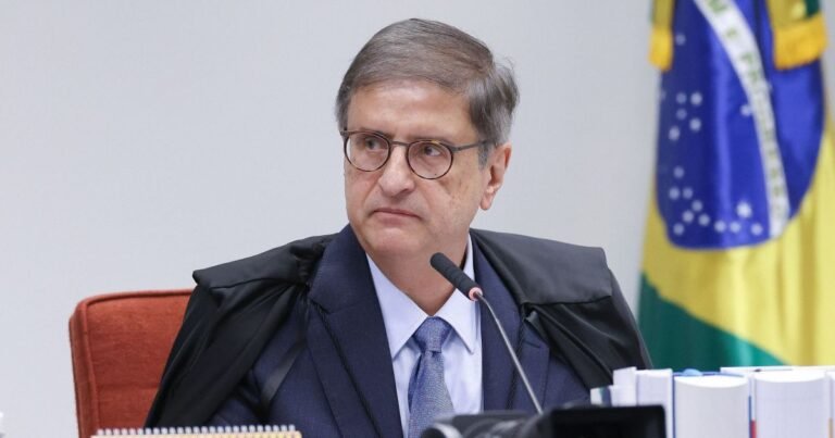 MPF analisa mensagens de Vorcaro sobre Gonet