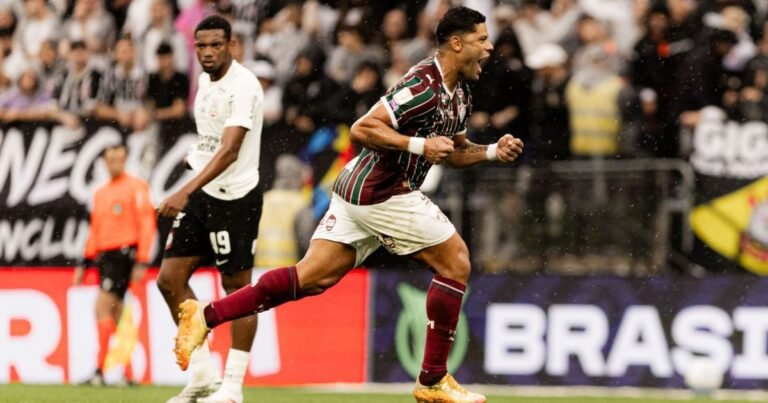 Corinthians perde para o Fluminense e acumula sexta derrota