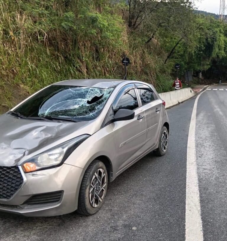 CICLISTA FICA GRAVEMENTE FERIDO APÓS COLISÃO COM CARRO