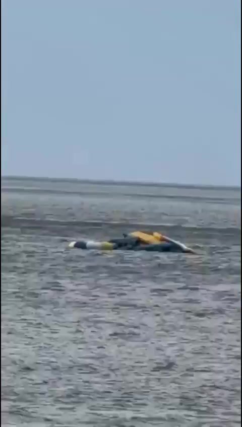 Moradores avistam objeto desconhecido na praia de Massaguaçu