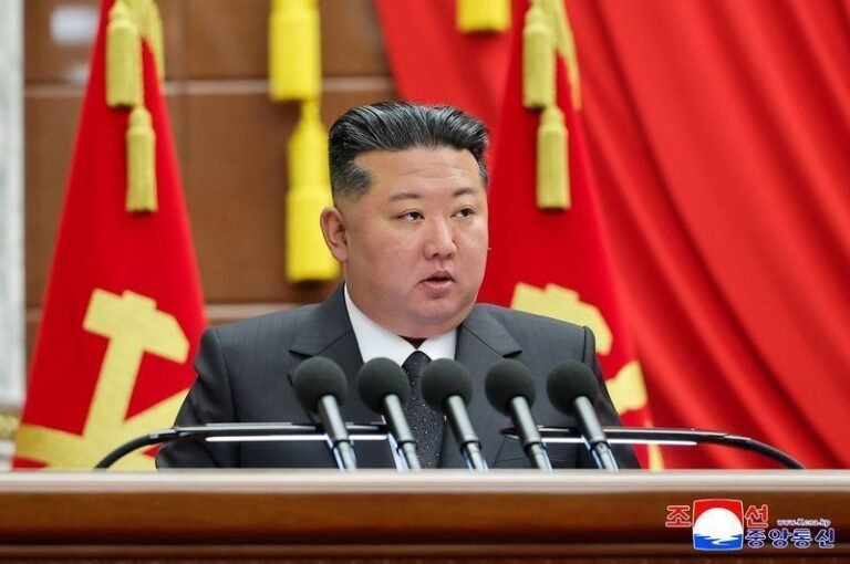Coreia do Norte testa arma sob supervisão de Kim