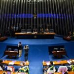 Senado adia votação da PEC 6×1, futuro incerto