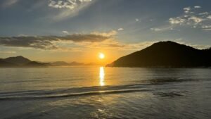 Ubatuba entra em alerta vermelho de calor