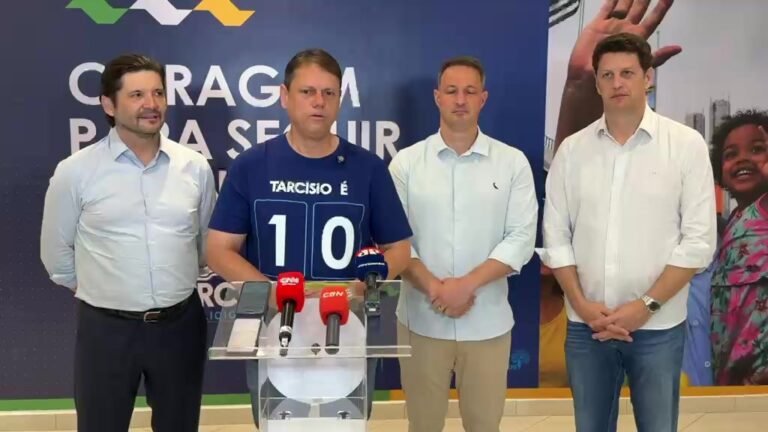 *Salles abre mão de candidatura para brecar avanço