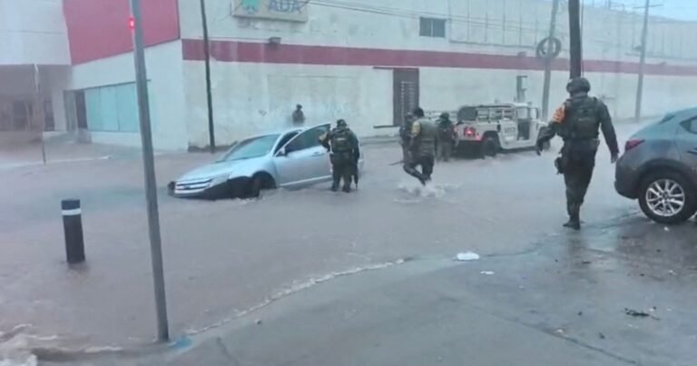 Furacão Polo atinge costa de Sonora pela segunda vez