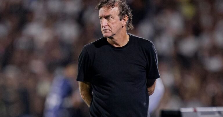 Santos ganha dois reforços para o clássico no Morumbis