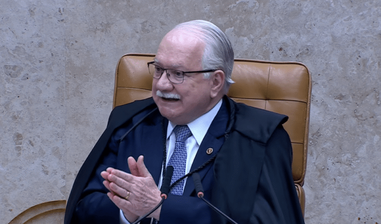Fachin falha ao impedir debate no STF