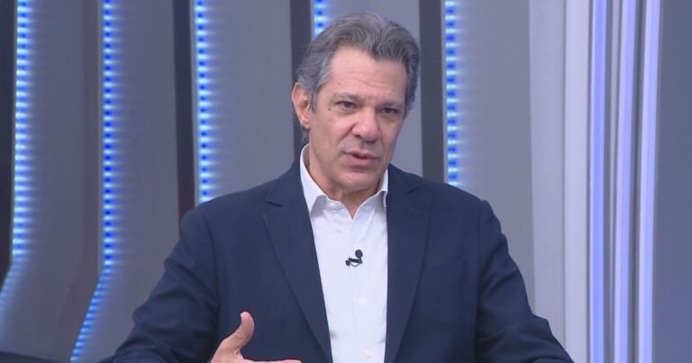 Haddad propõe corte de contratos em SP