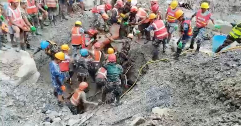 Enchentes no Nepal causam perdas de US$ 2,56 bi