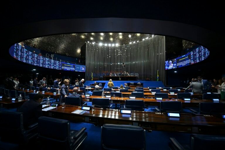 Senado pede extinção de ação sobre visitação ao STF