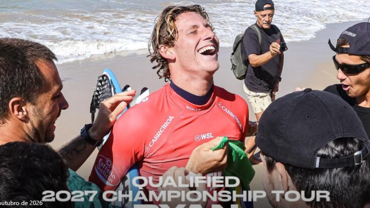 Surfista Ryan Kainalo, de Ubatuba