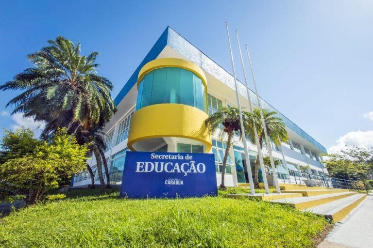 Prefeitura antecipa feriado escolar do Dia do Professor