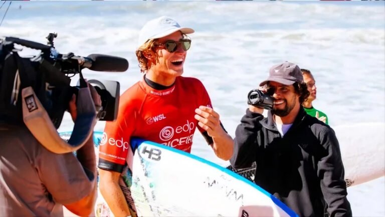 Surfista de Ubatuba, Ryan Kainalo garante vaga na elite mundial do surfe em 2027