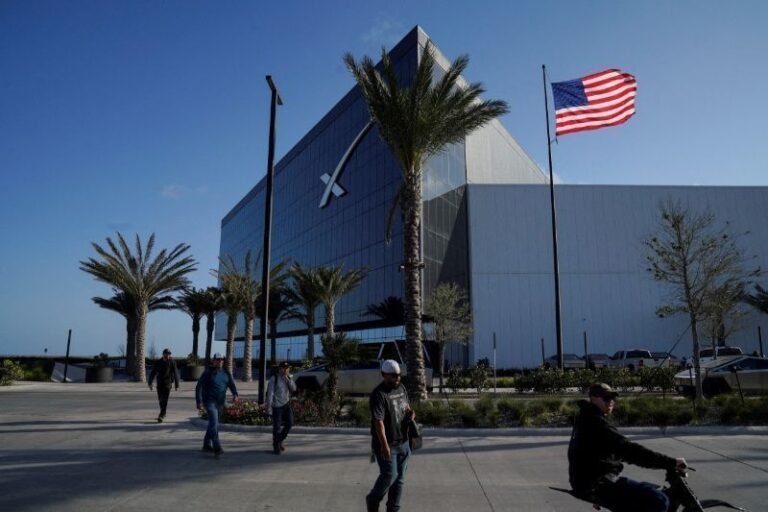 Trump comprou US$ 5 milhões em títulos da SpaceX