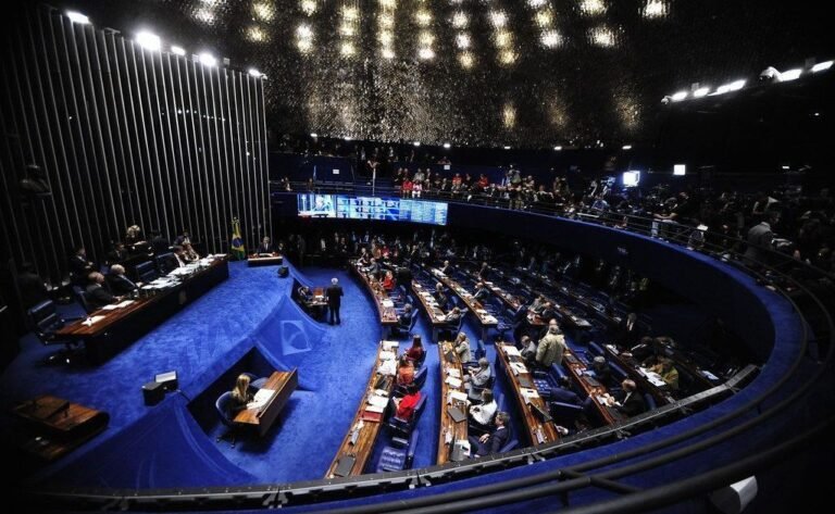 Senado retoma debate sobre fim da escala 6×1