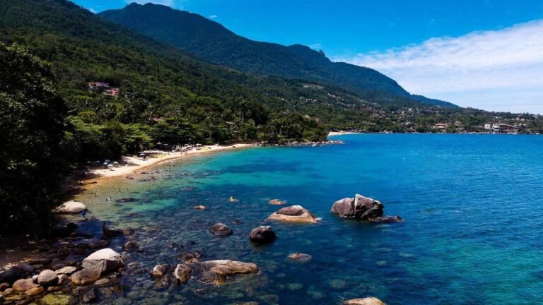 Como chegar à praia do Julião