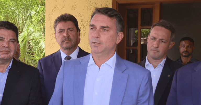 Flávio lidera com 52% mas Lula ainda é competitivo