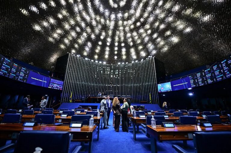 FIM DA VOTAÇÃO: Escala 6×1 passa pelo congresso –