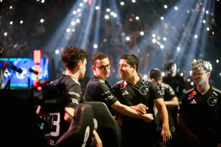 Worlds 2026: MVK atropela a FURIA pela Fase