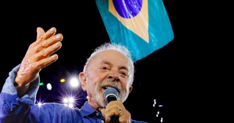 Lula se prepara para debate presidencial em Brasília