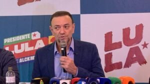 PT cobra isonomia da Globo após reunião privada com adversário