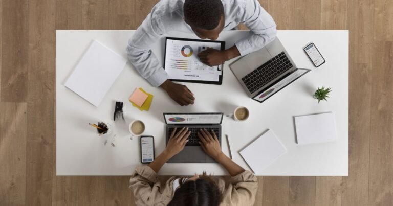 Medidas sobre trabalho acabam precarizando o CLT, diz economista