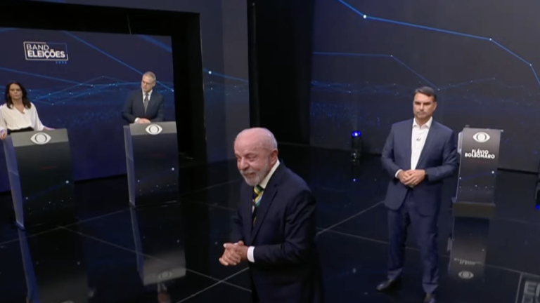 Lula diz que Flávio se preparou para não responder