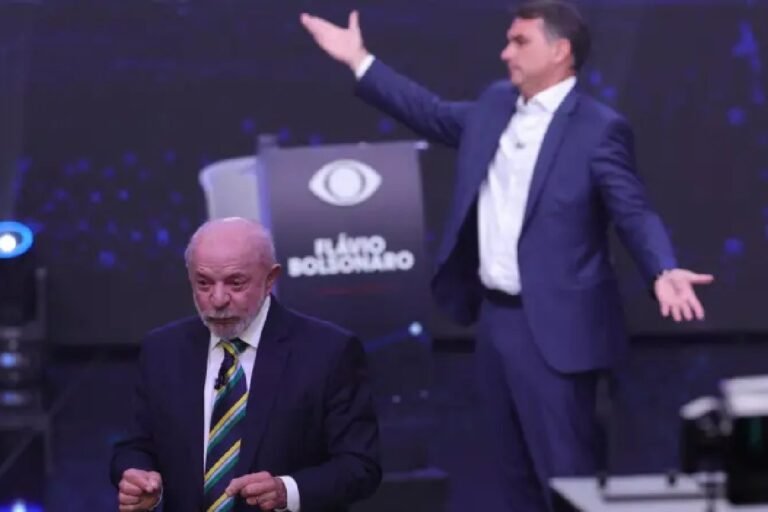 ‘Caótico’ e ‘tenso’: o que imprensa internacional disse sobre debate entre Lula e Flávio Bolsonaro
