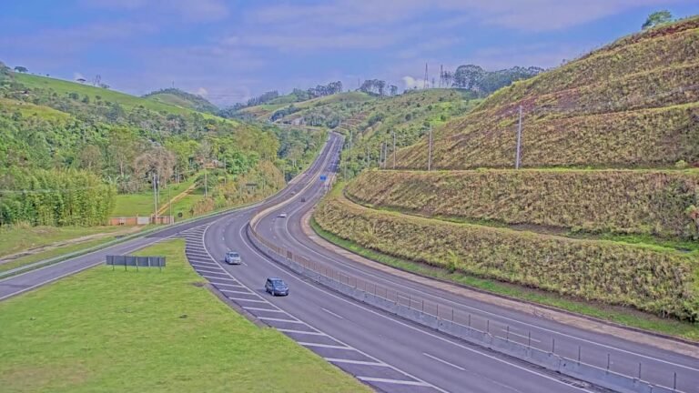 Veja como está o tráfego na rodovia dos Tamoios