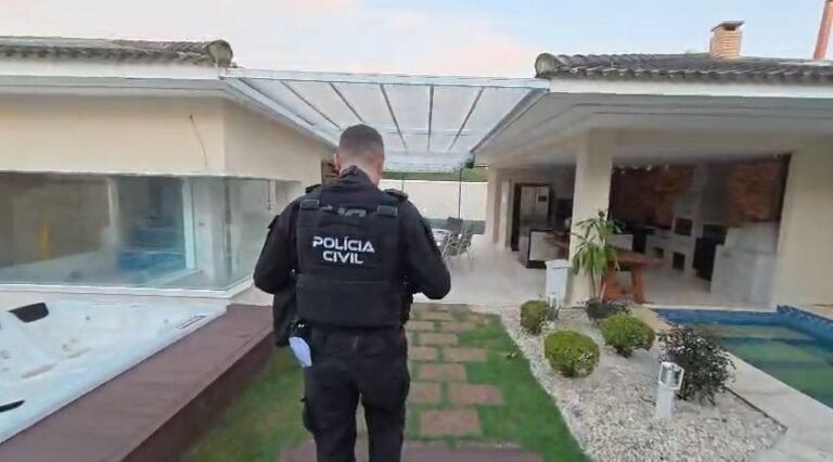 PF prende mãe e irmão de Oruam em operação Backbone