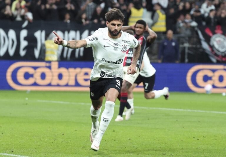 Em jogo apertado, Corinthians empata com Vitória e segue pressionado no Brasileiro
