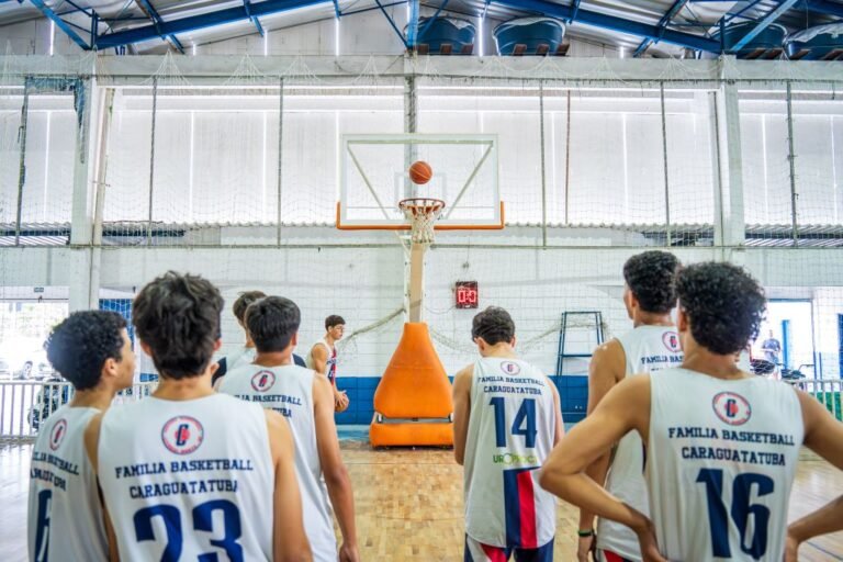 Basquete Sub-17 de Caraguatatuba mais uma vez é destaque