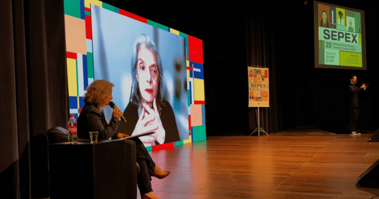 Cármen Lúcia diz que a “democracia precisa ser defendida