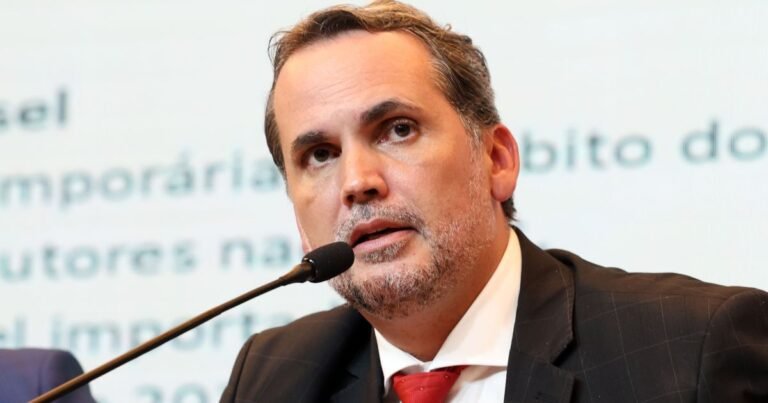 Governo propõe destinar R$ 12 bilhões de emendas