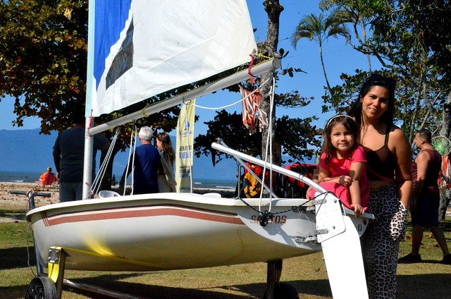 Navegar Experience Kids oferece vela e stand up na Tabatinga